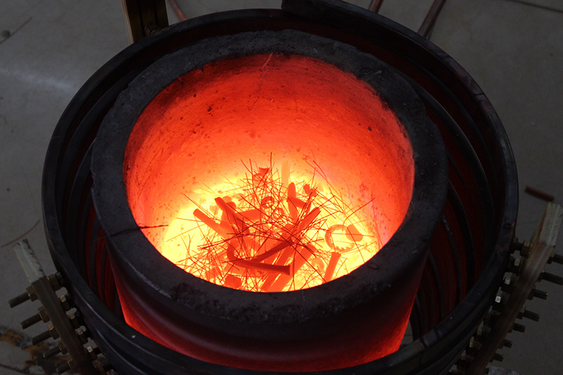 Tilting furnace melting